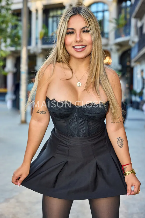 Ashley escort venezuelan in Barcelona
